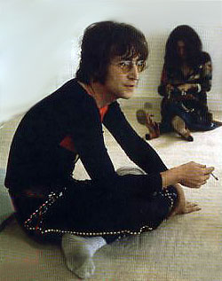 lennon_yoko_carpet