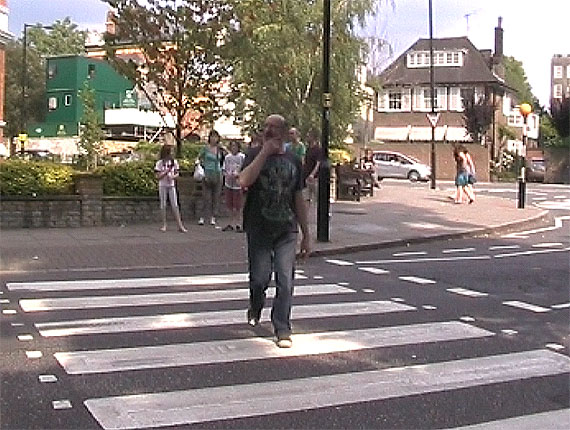 barbieri_abbey_road_crossing